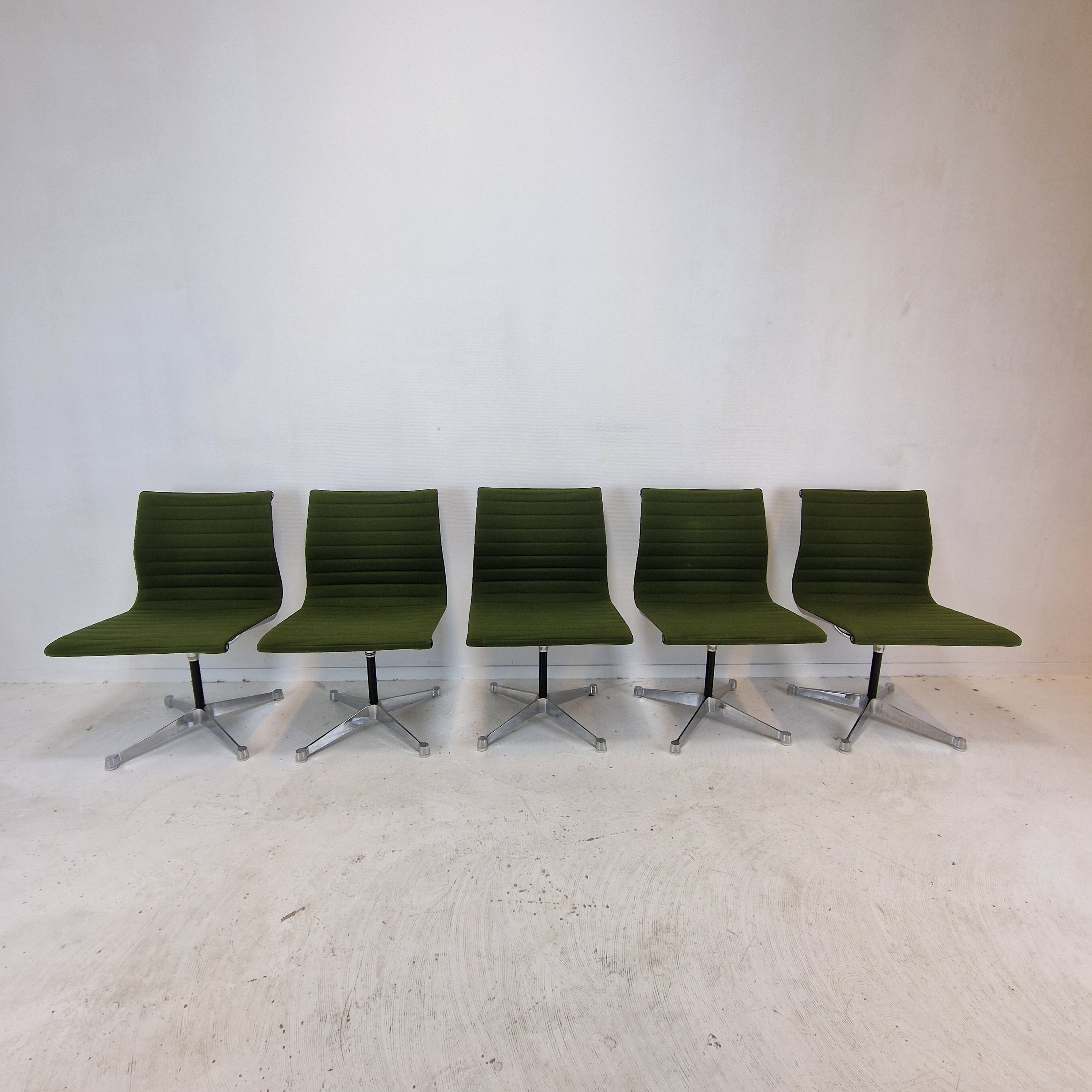 Set of 5 Model EA 105 Chairs by Eames for Herman Miller, 1970's