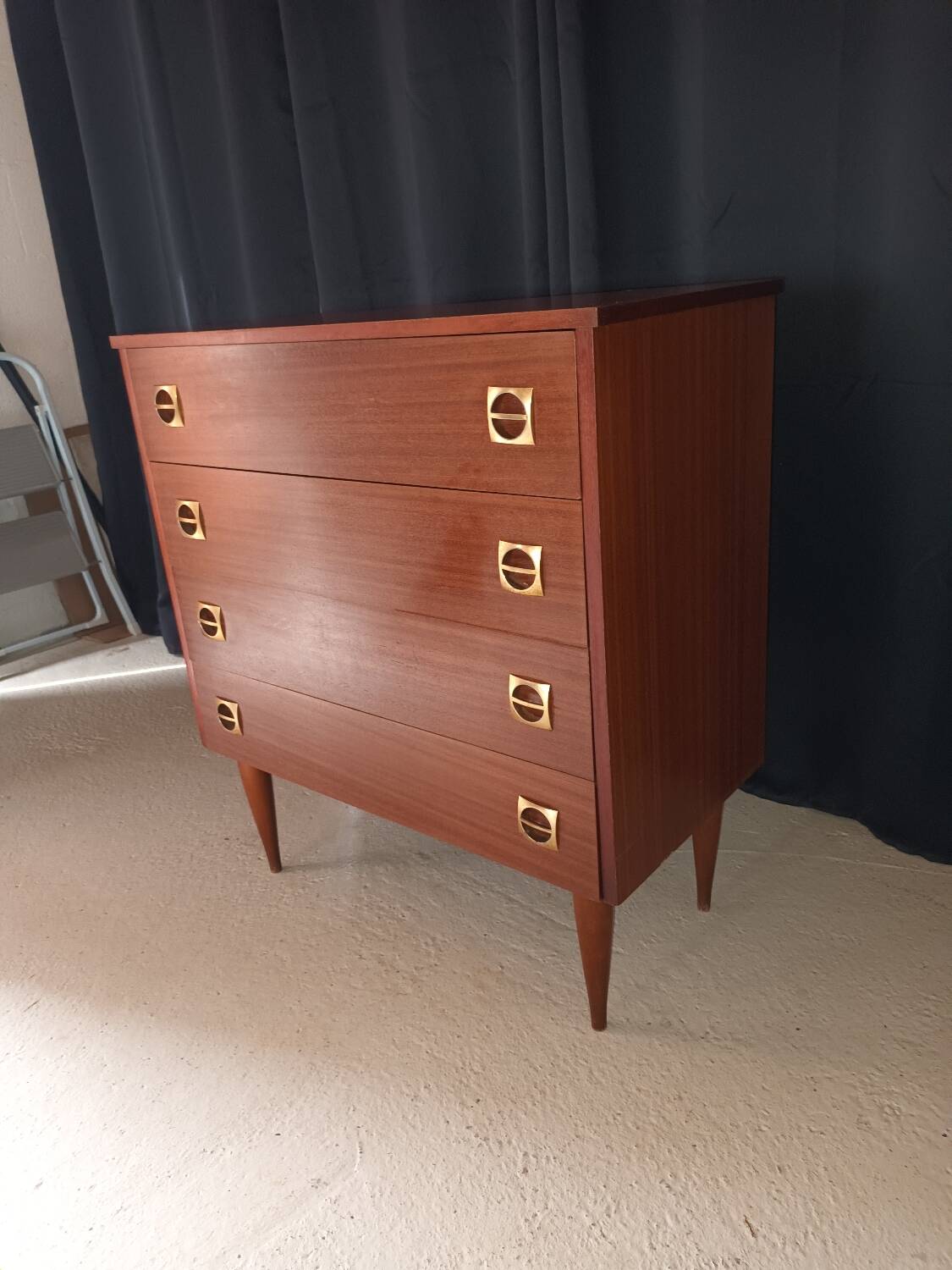 Vintage chest of drawers