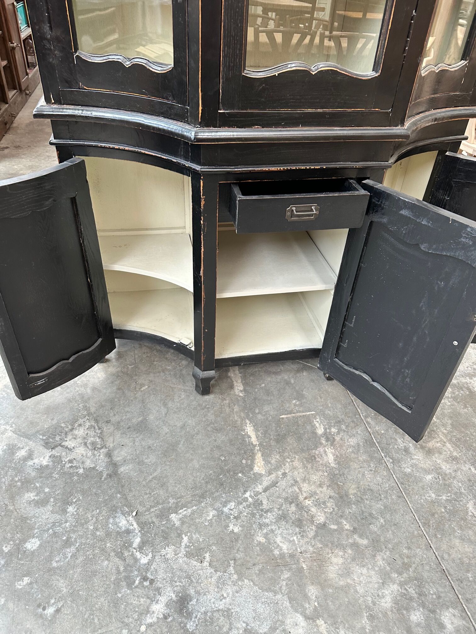 Patinated showcase 60s