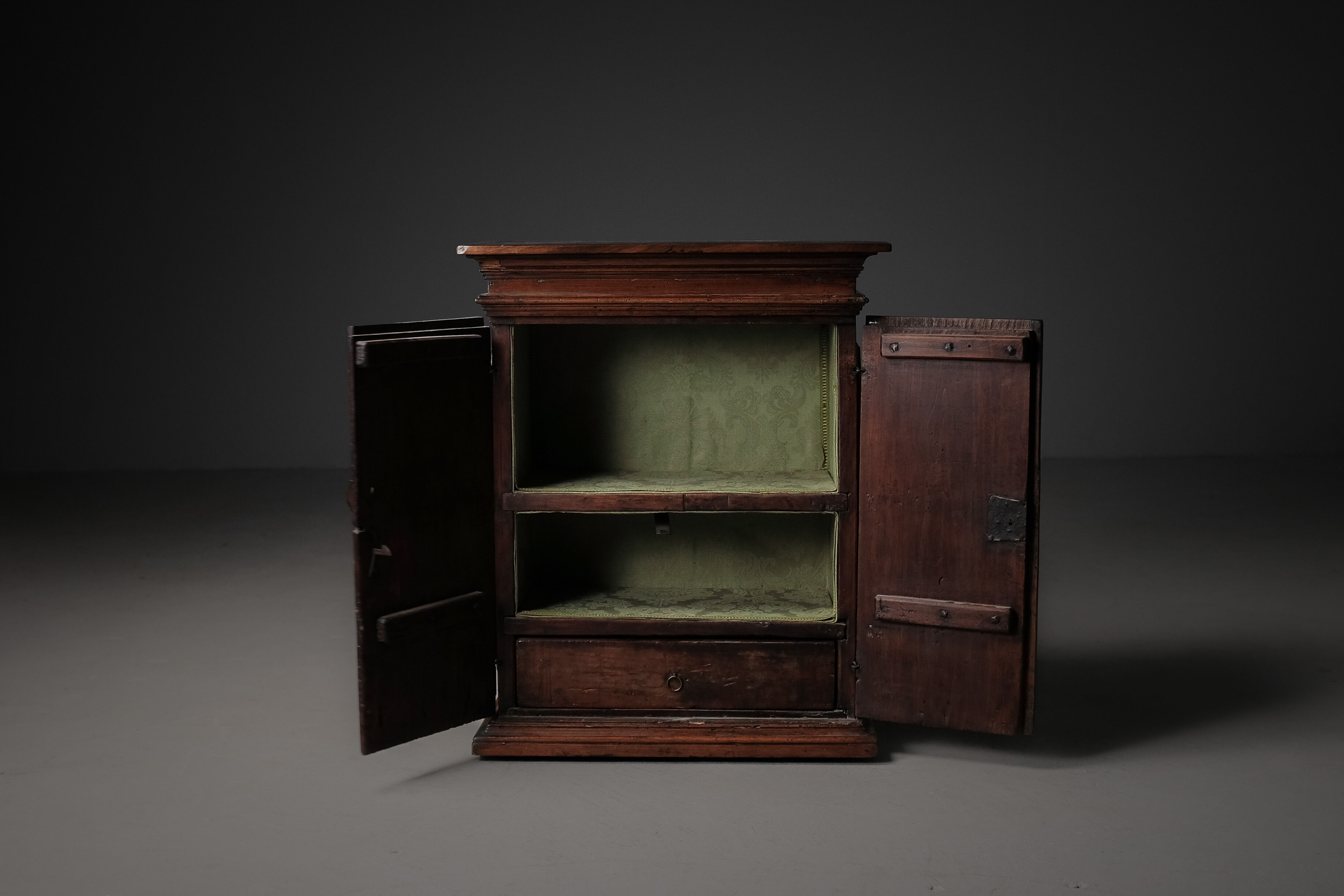 Cabinet de voyage, France, 1800