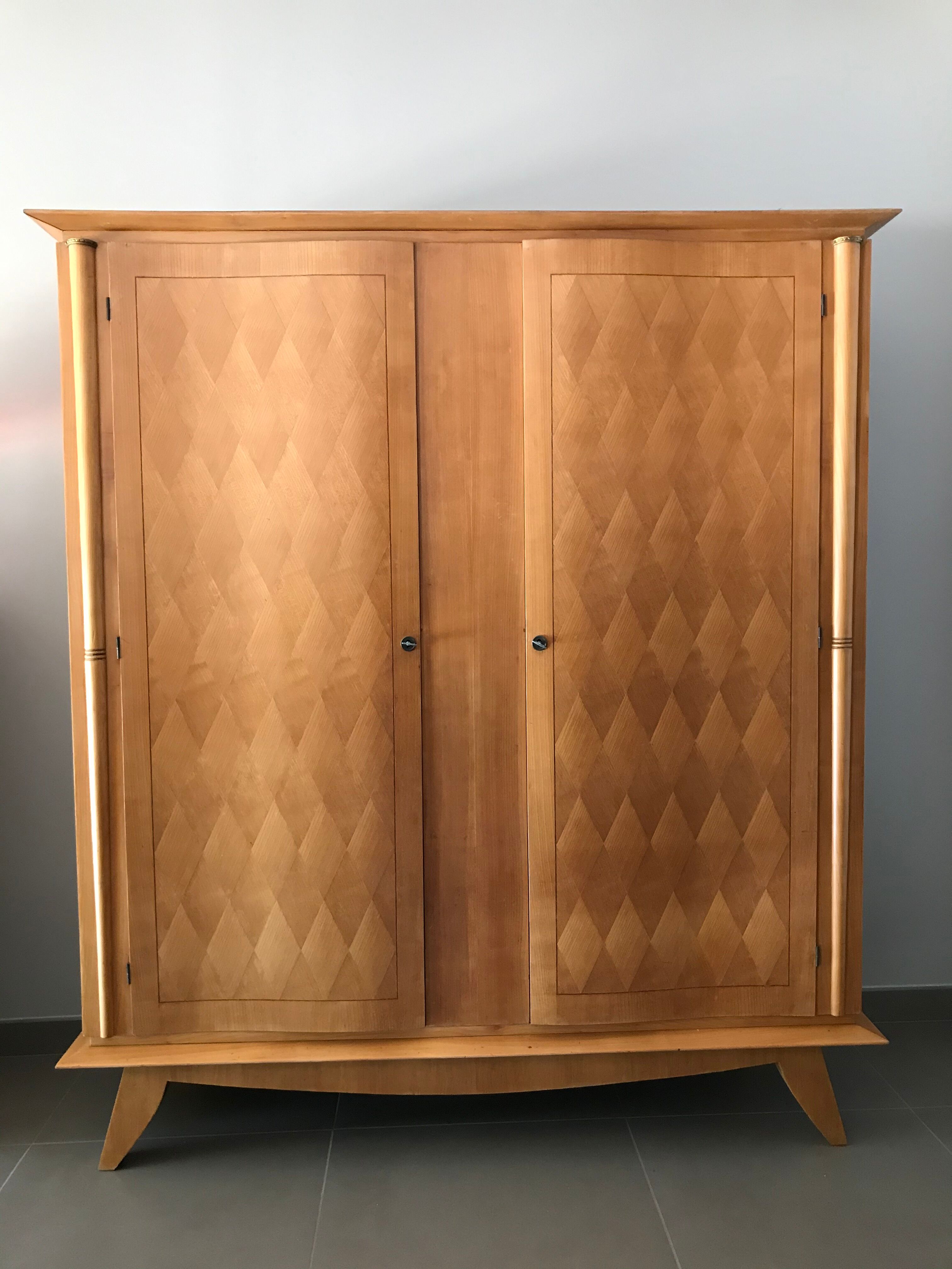 Inlaid cabinet