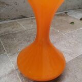 Opaline vase in arcopal