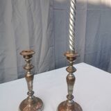 PAIRE DE BOUGEOIRS ANCIENS