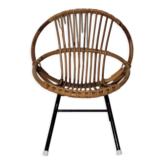 Rattan children's chair and metal base