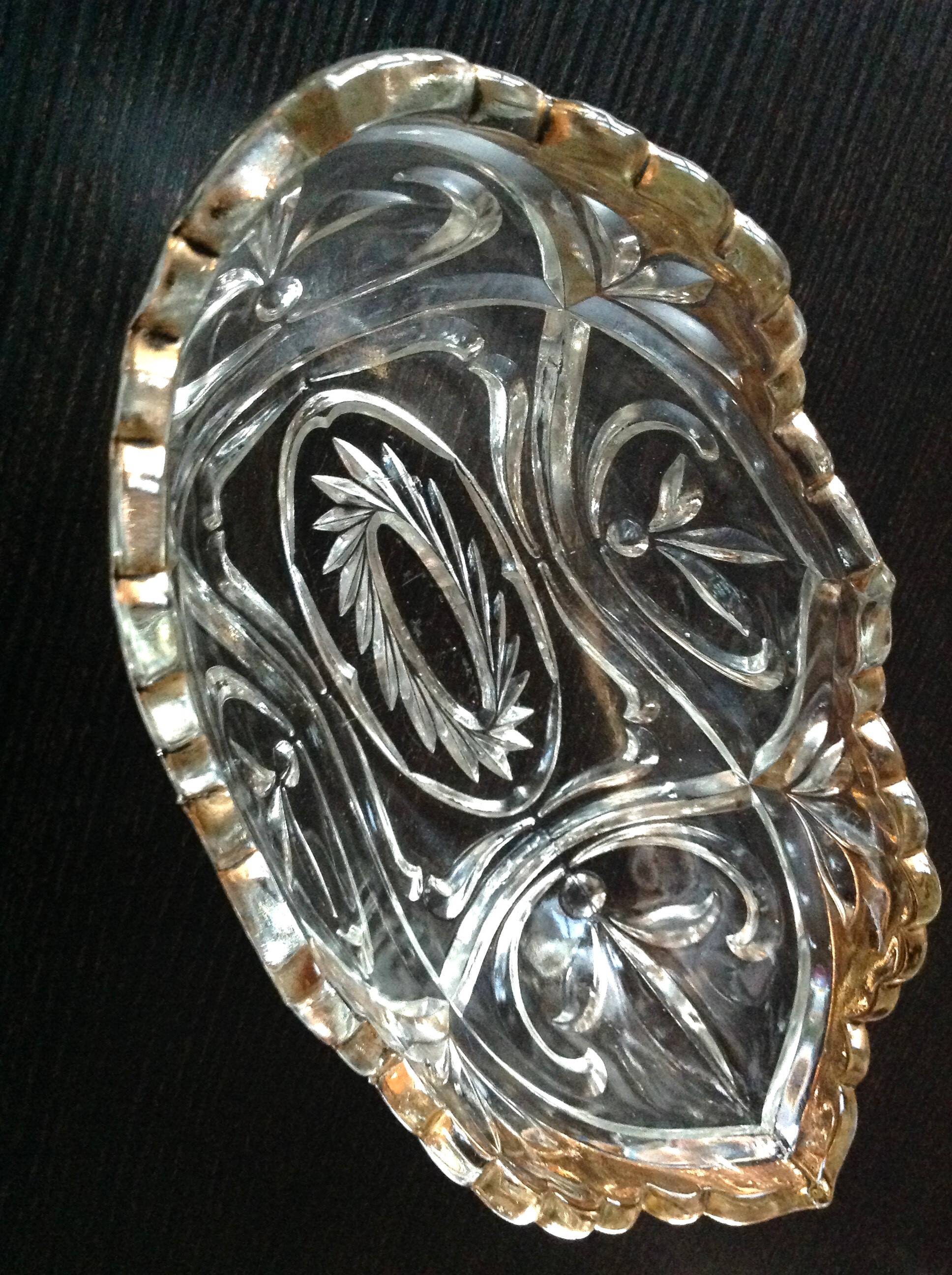 Cut crystal fruit bowl with gold rim / vintage 50s-60s