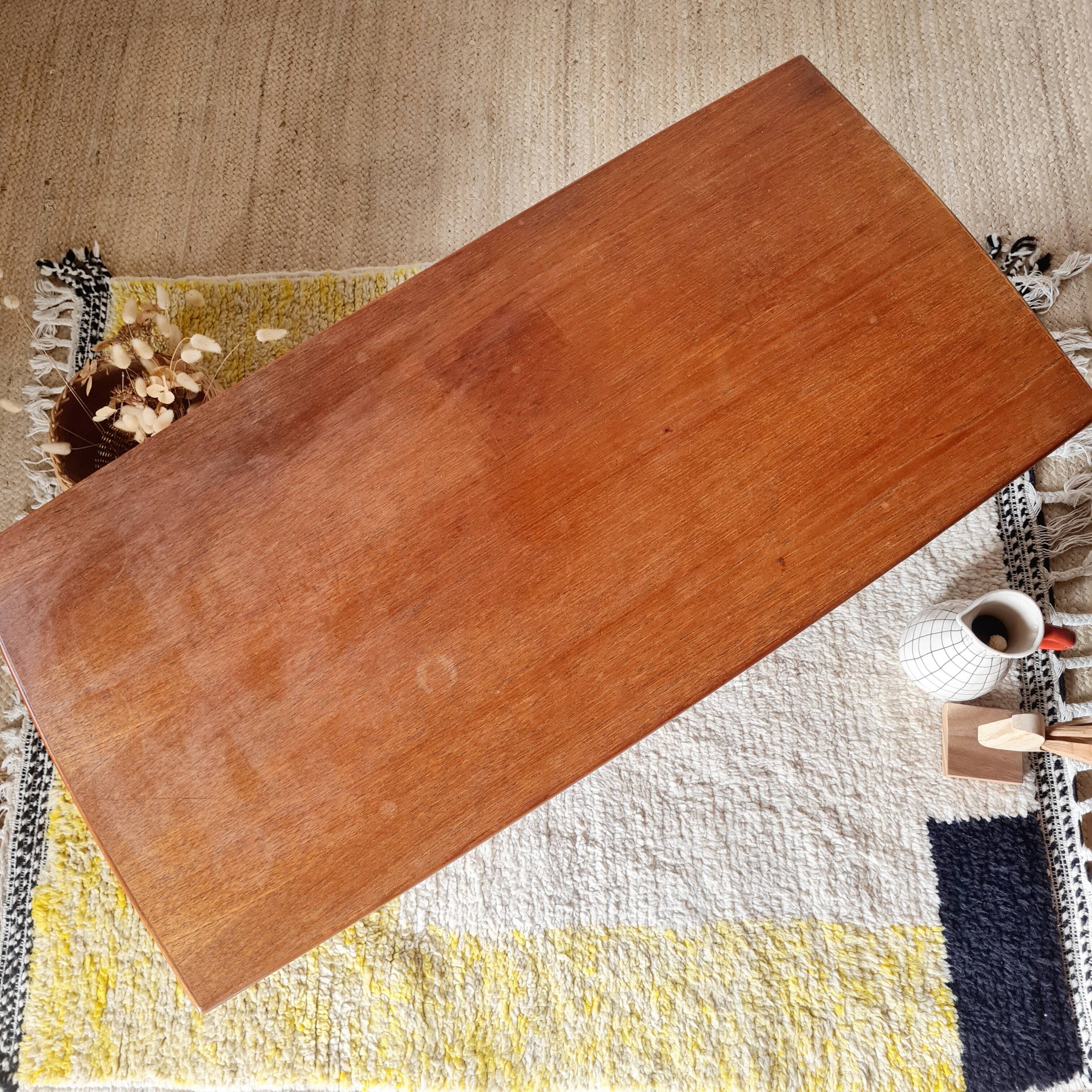 Table basse vintage en teck – Design Danois Mid-Century