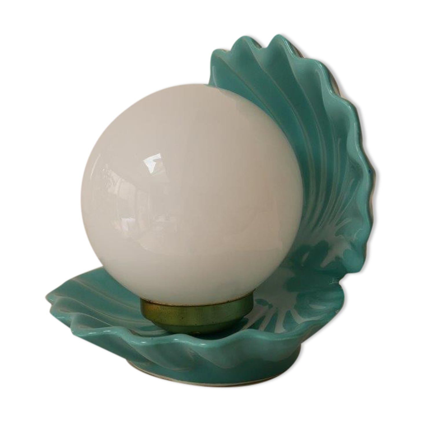 Blue shell lamp