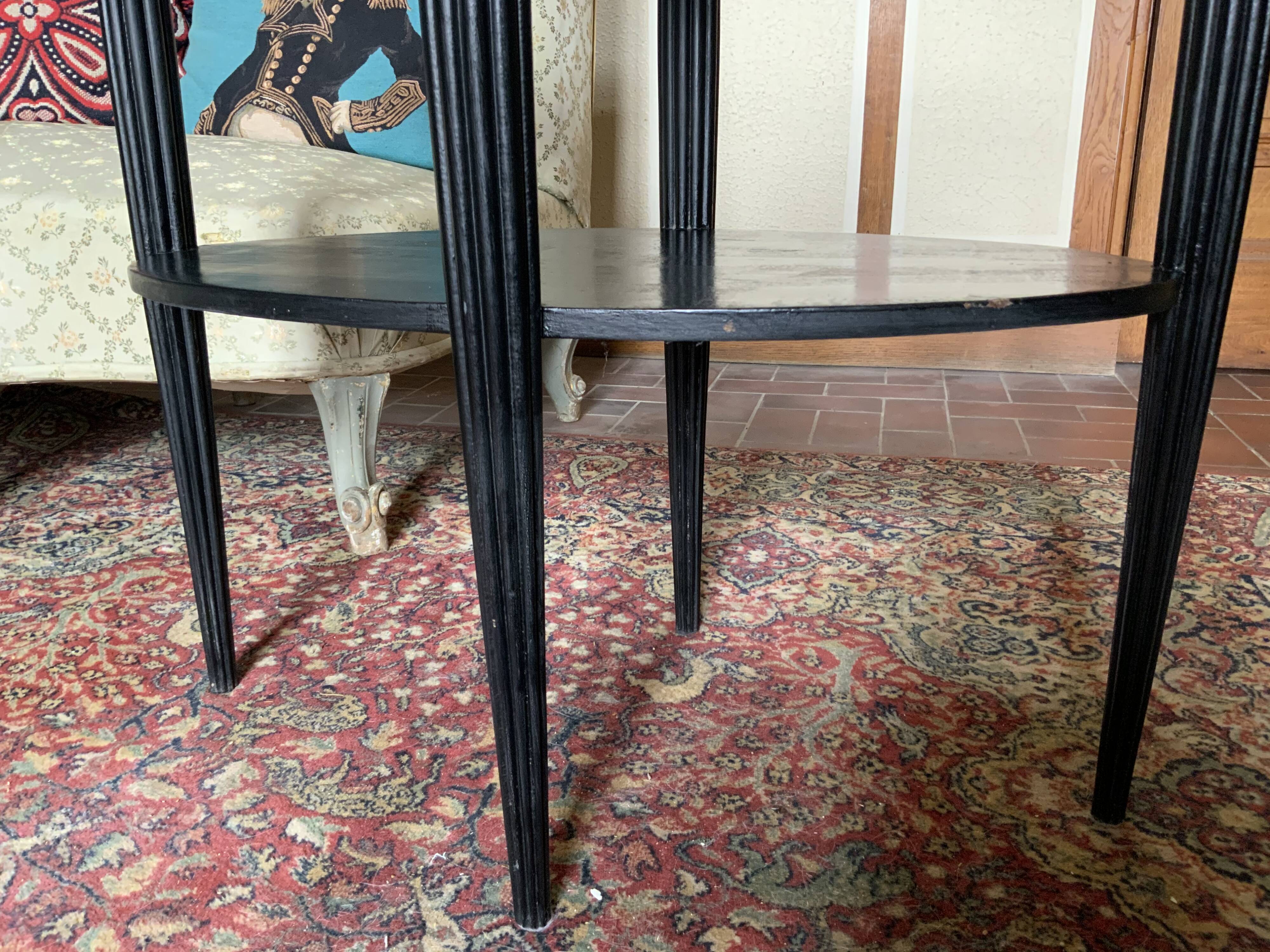 Healing art deco fluted feet