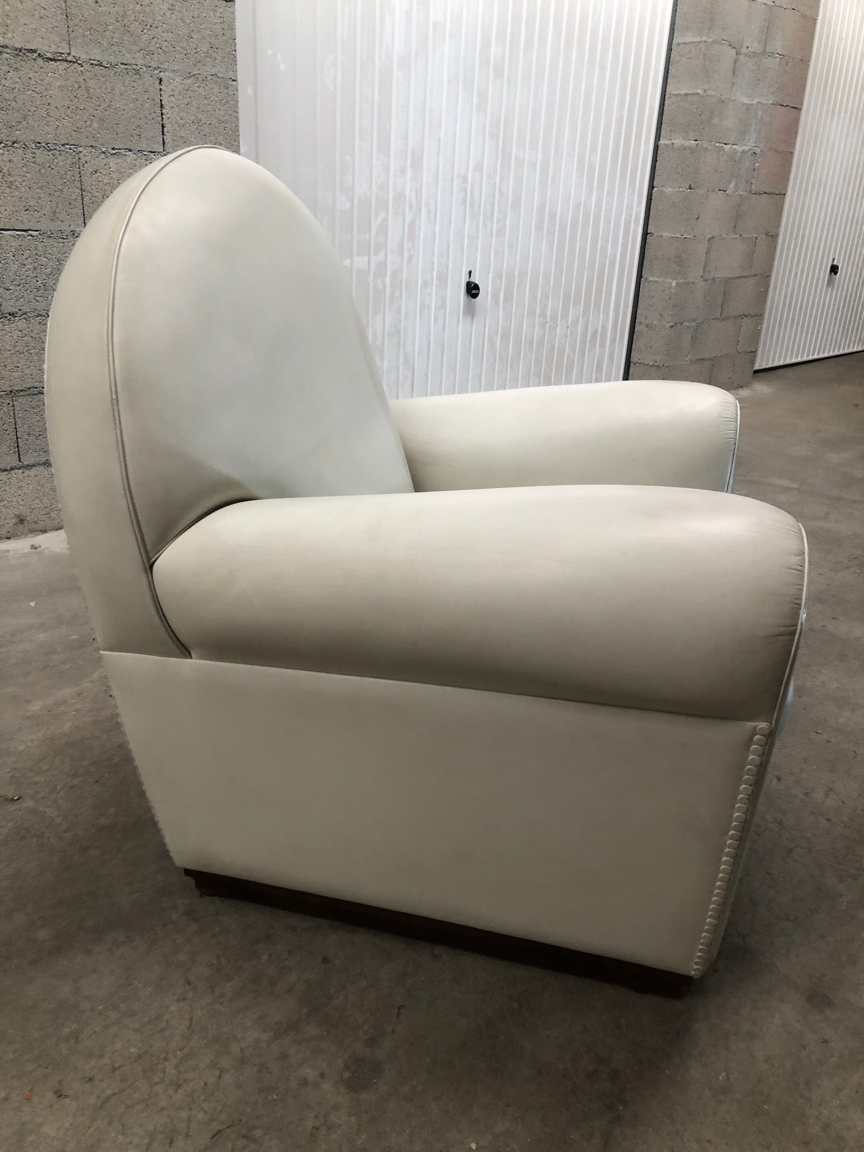 Fauteuil club Poltrona frau en cuir