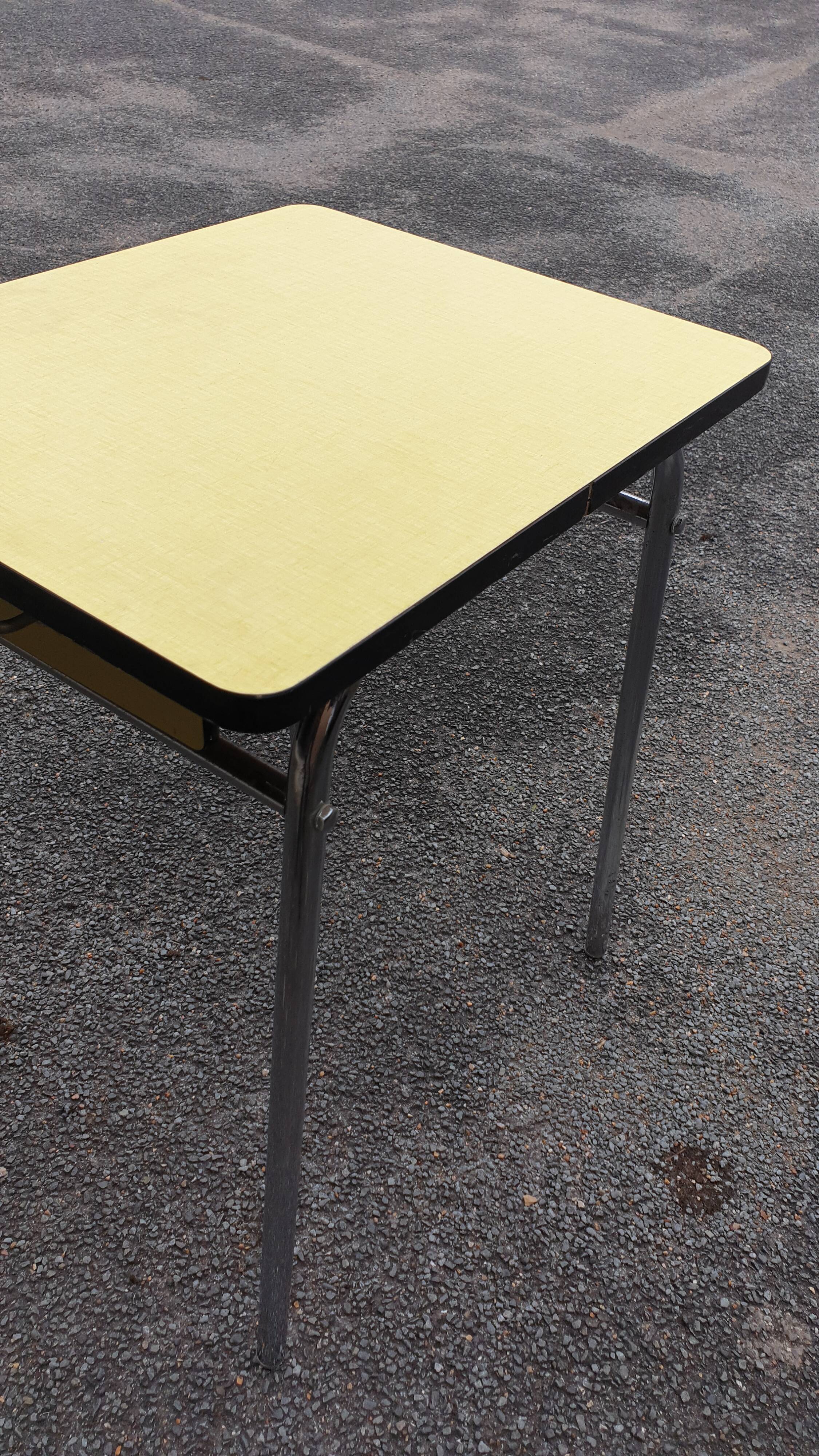 Table formica canary yellow sixties seventies