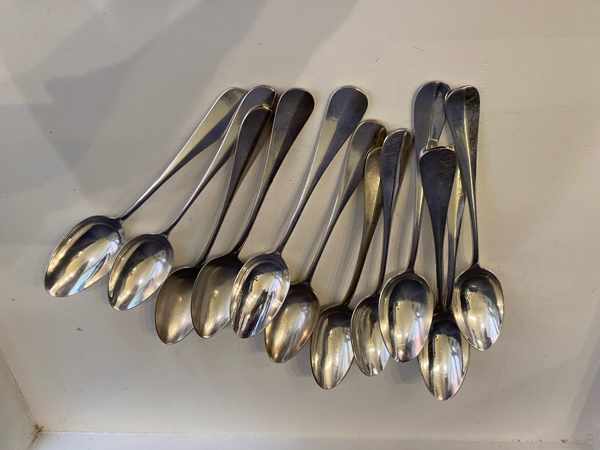 Set of 12 hollow spoons in silver metal uniplat model