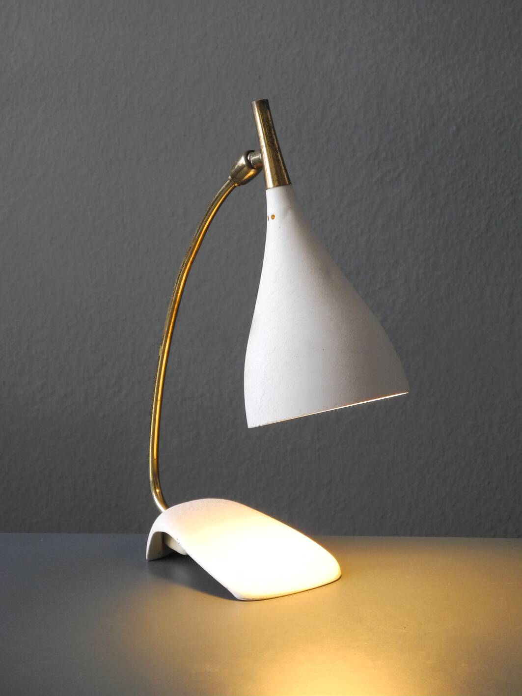 Cosack Mid Century table lamp with beige shrink paint and brass neck