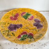 Round slip dish, Sarreguemines earthenware