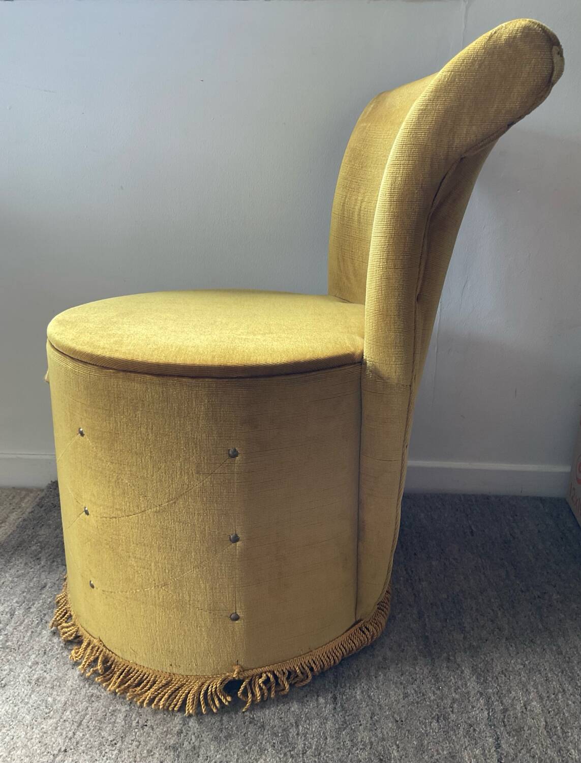 Vintage children's armchair in green velvet
