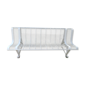 Ancien banc public en métal perforé René Malaval