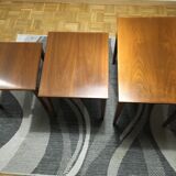 Tables gigognes