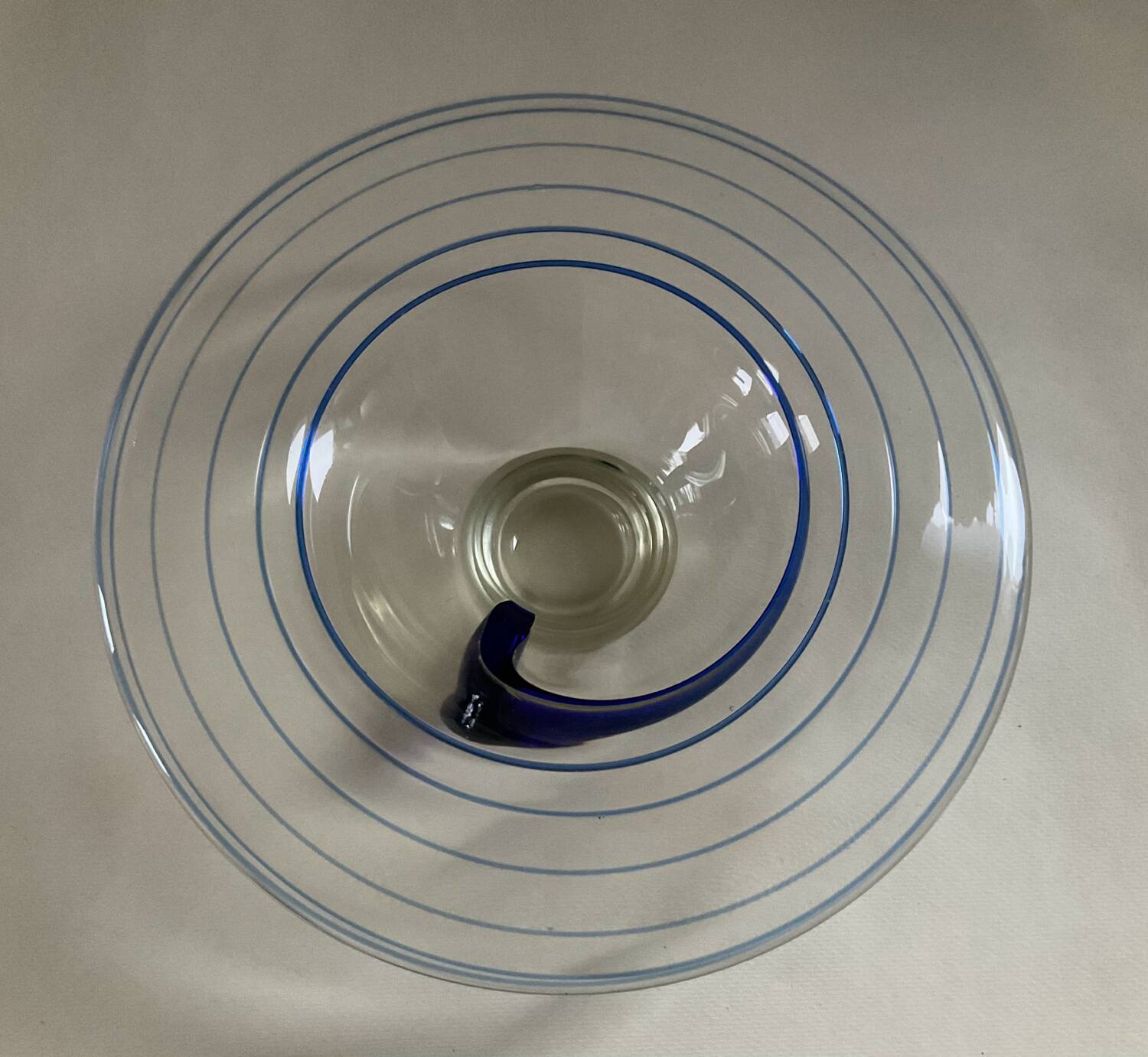 Vintage glass paste pocket bowl
