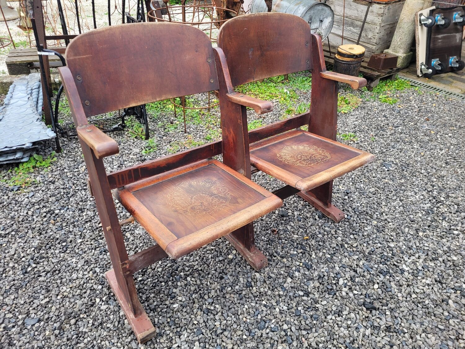 2-seater cinema bench