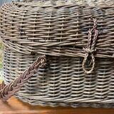Bressan basket in old wicker, with handles and closure