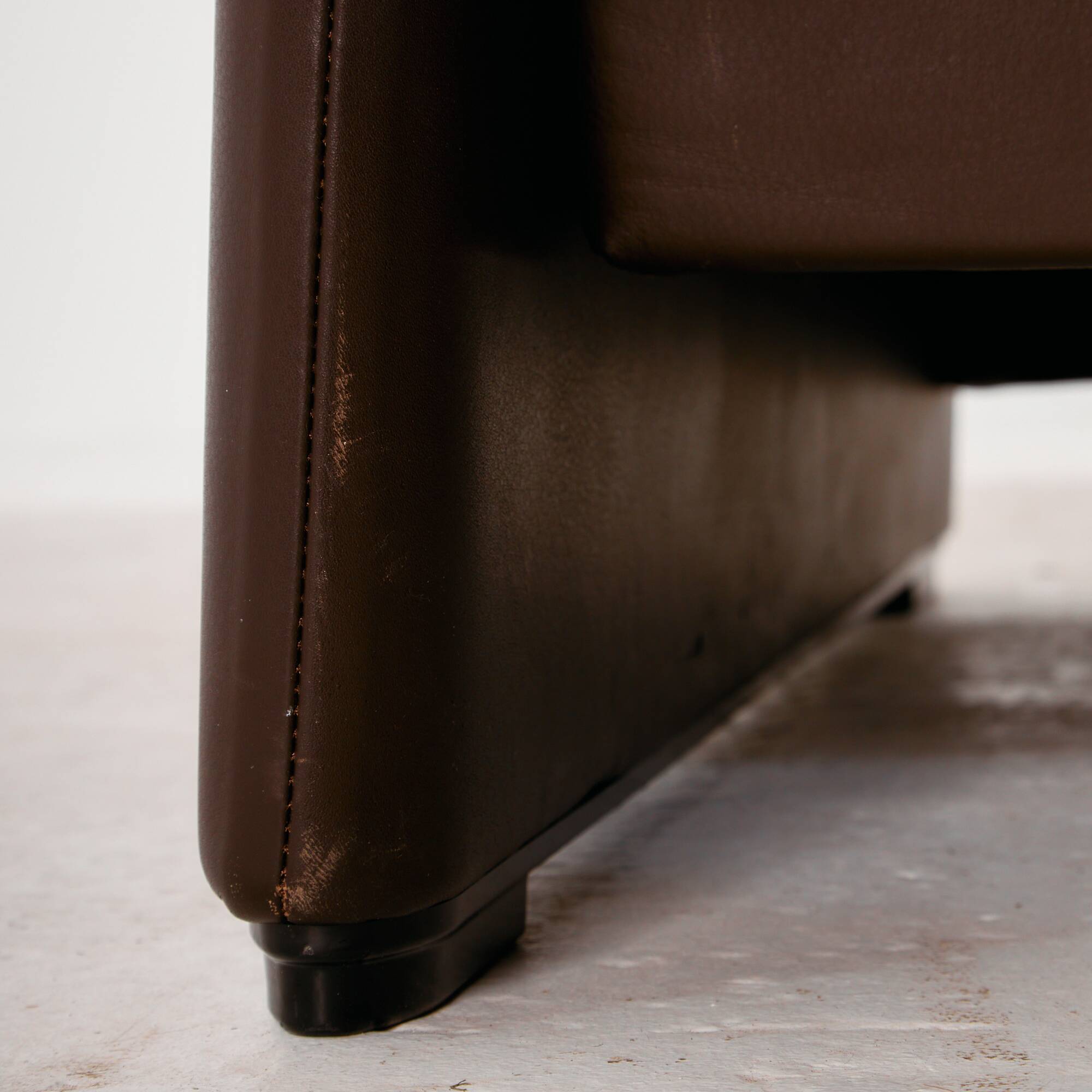 MK11470 Portovenere two-seater leather sofa by Vico Magistretti for Cassina