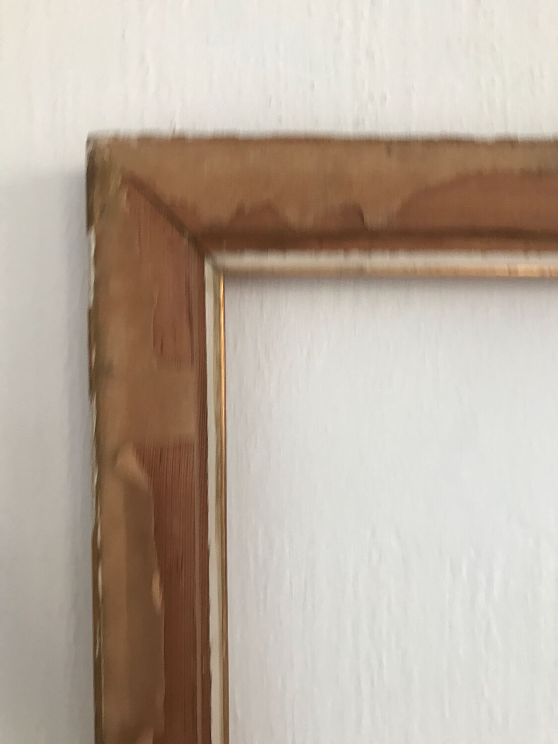 Carved gilded wooden frame 52x68.5 cm