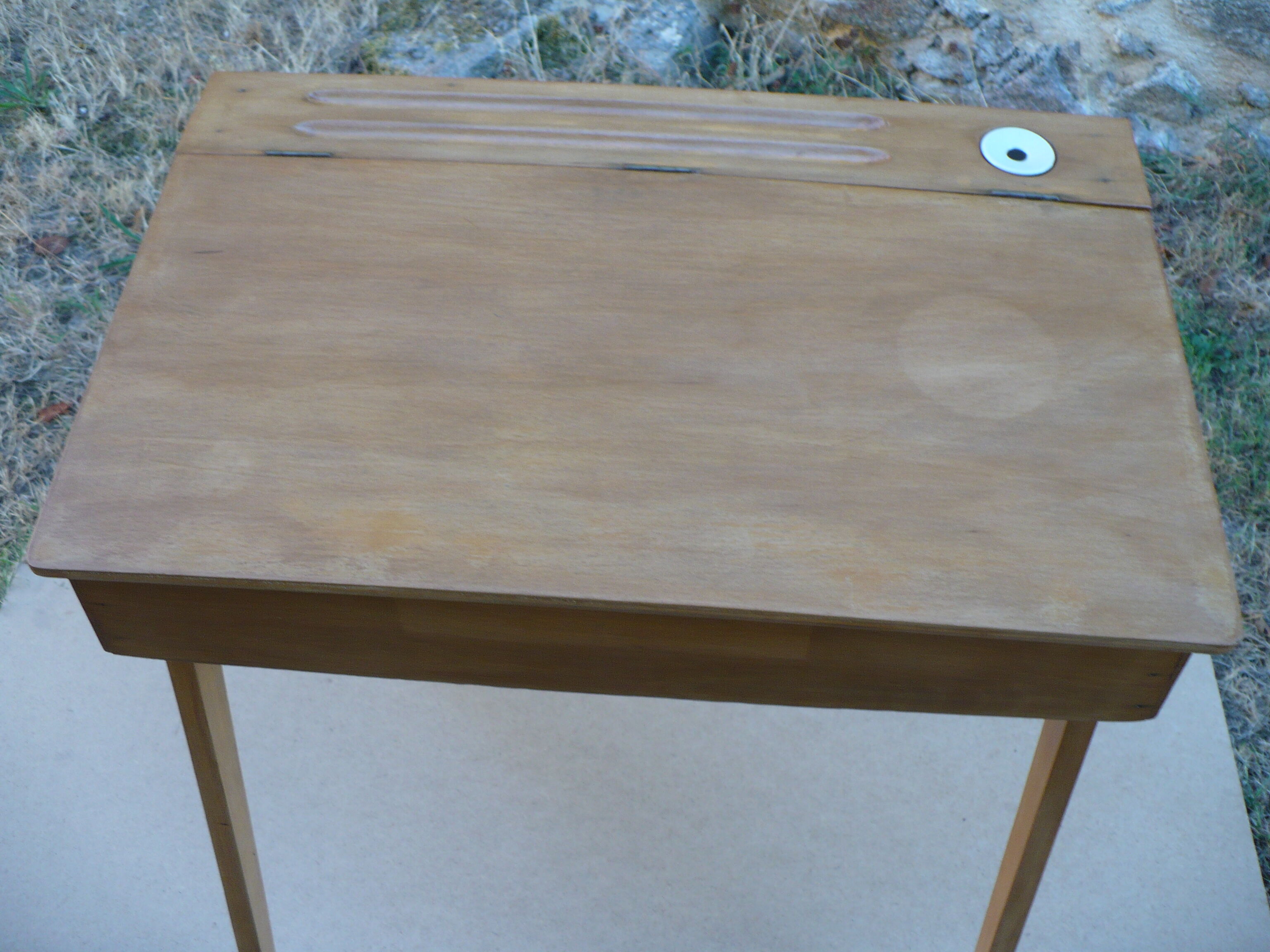 Old desk for children