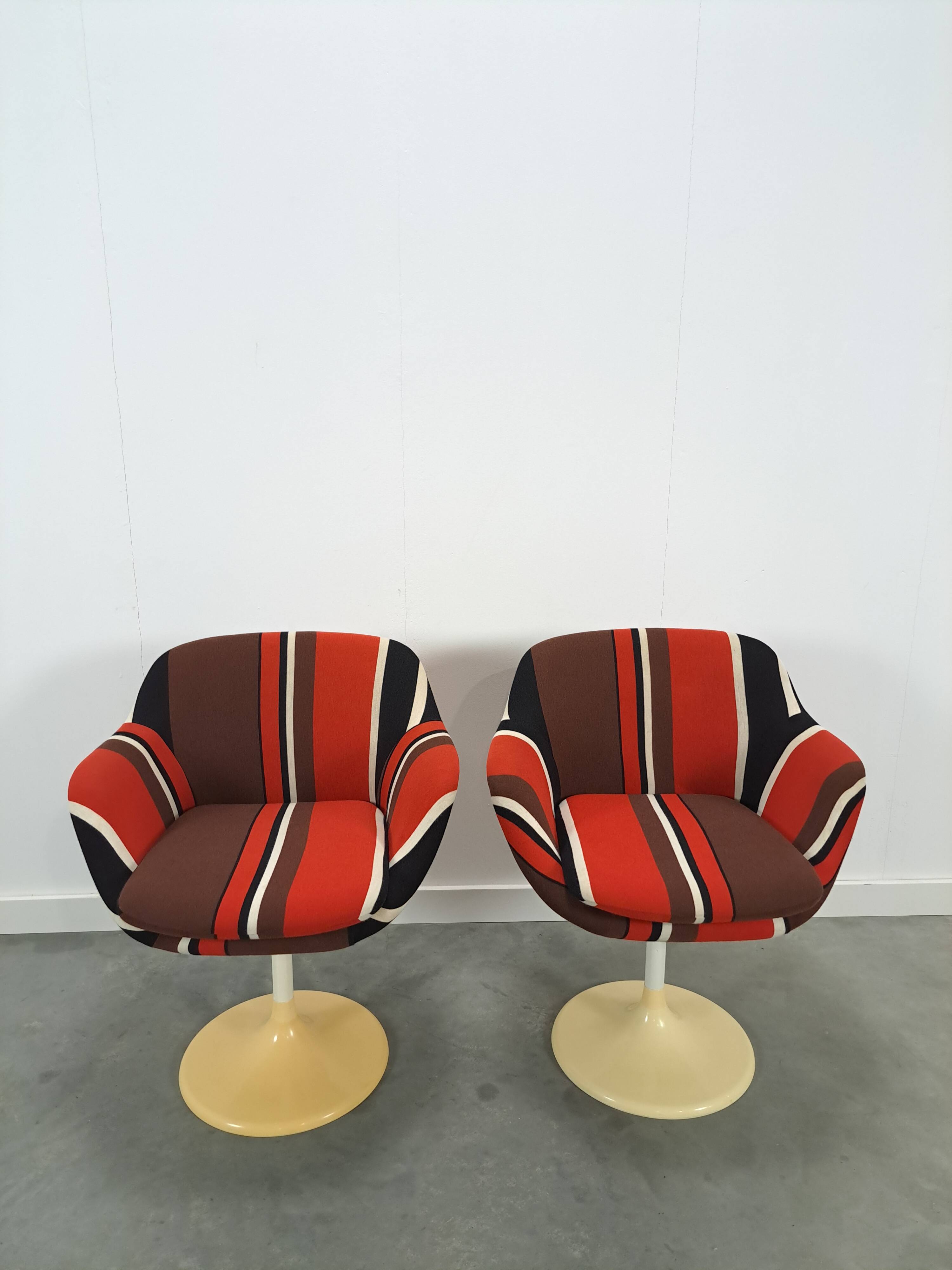 Design stoelen Erzeugnis Lusch, draai fauteuils