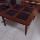 Table bi matter wood and stone