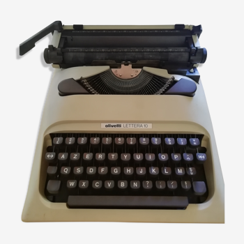 Machine à écrire Olivetti lettera 10 très rare