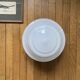 Grand plafonnier globe verre opaline blanc 30 cm base de fixation aluminium