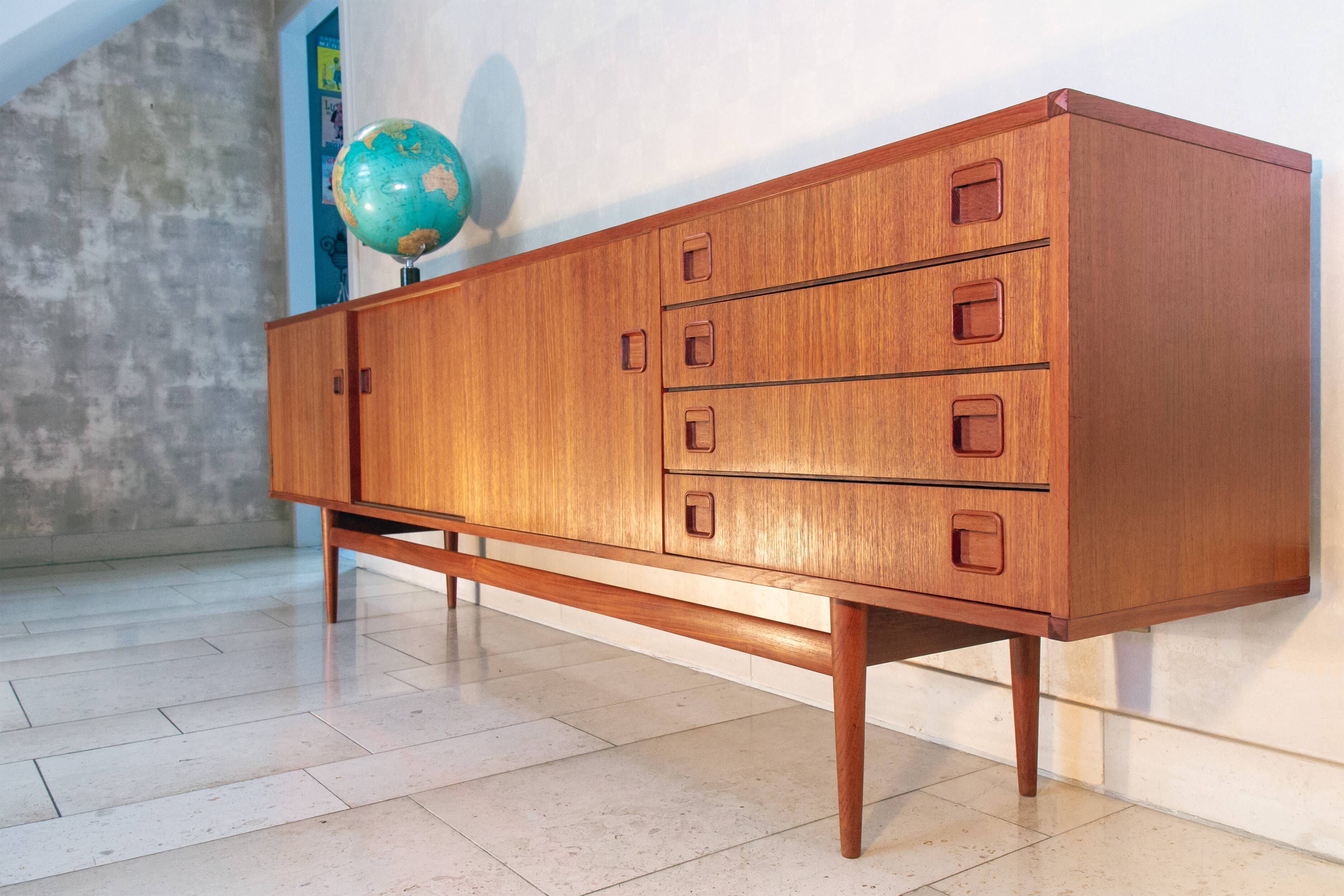 Scandinavian sideboard, Fristho, teak, 1960