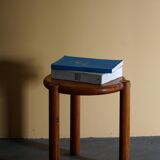 Modern Scandinavian tripod stool from the 20th century with a circular seat, 1970s.