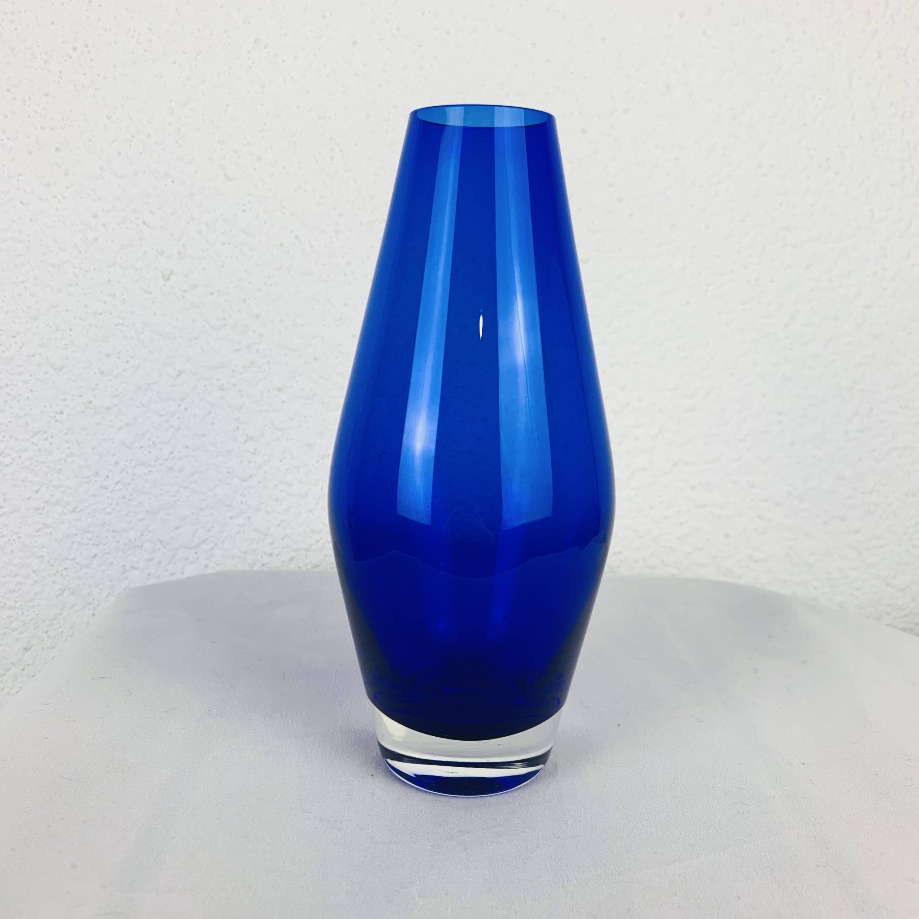 Scandinavian glass vase Riihimaki blue Tamara Aladin