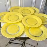 lot de 8 assiettes pétales en verre jaune Made in France années 70