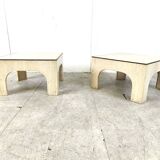 Paire de tables basses en travertin et laiton, années 1970