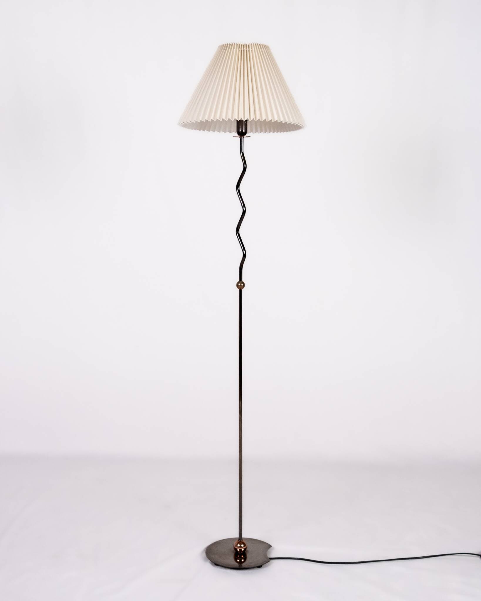 Memphis style zigzag floor lamp, 1980s