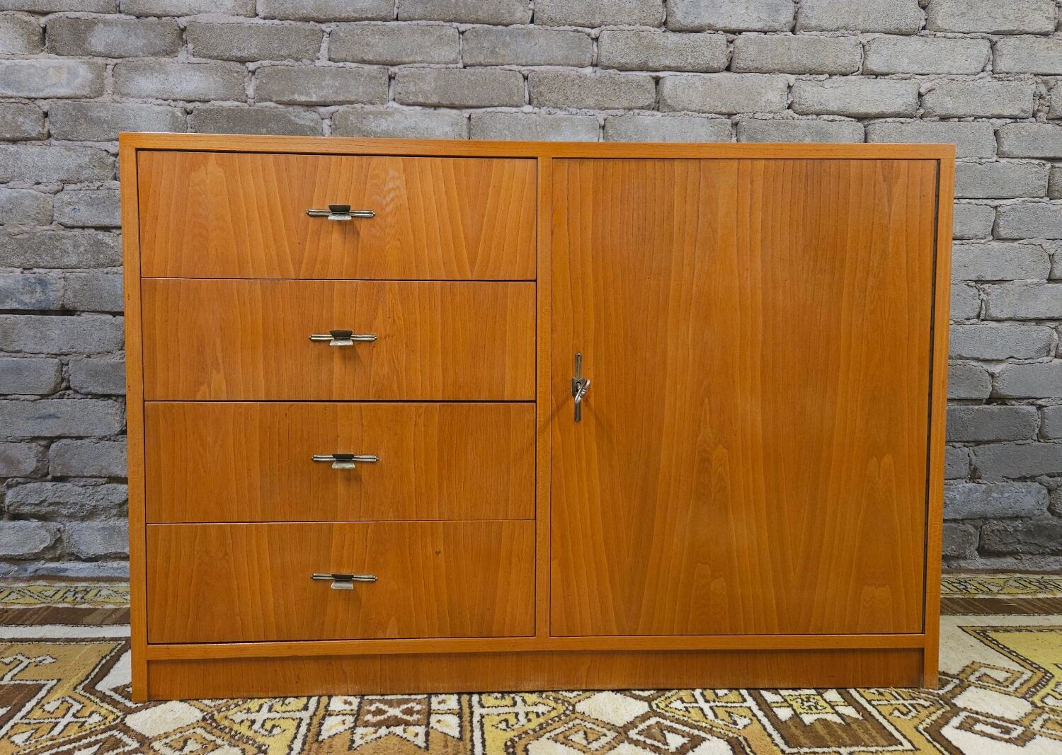 Vintage 1960s 4-drawer, 1-door cabinet