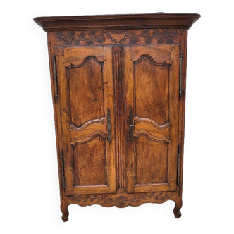 Wardrobe 2 doors Louis XV walnut of the XlX th siecle