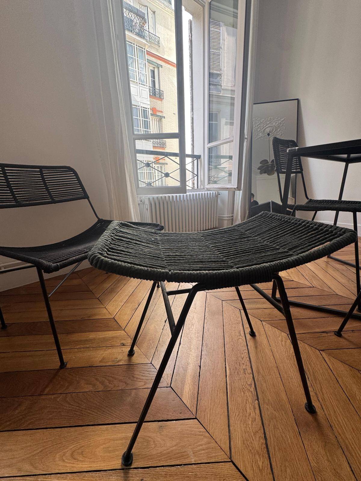 Murgi caravan stool black