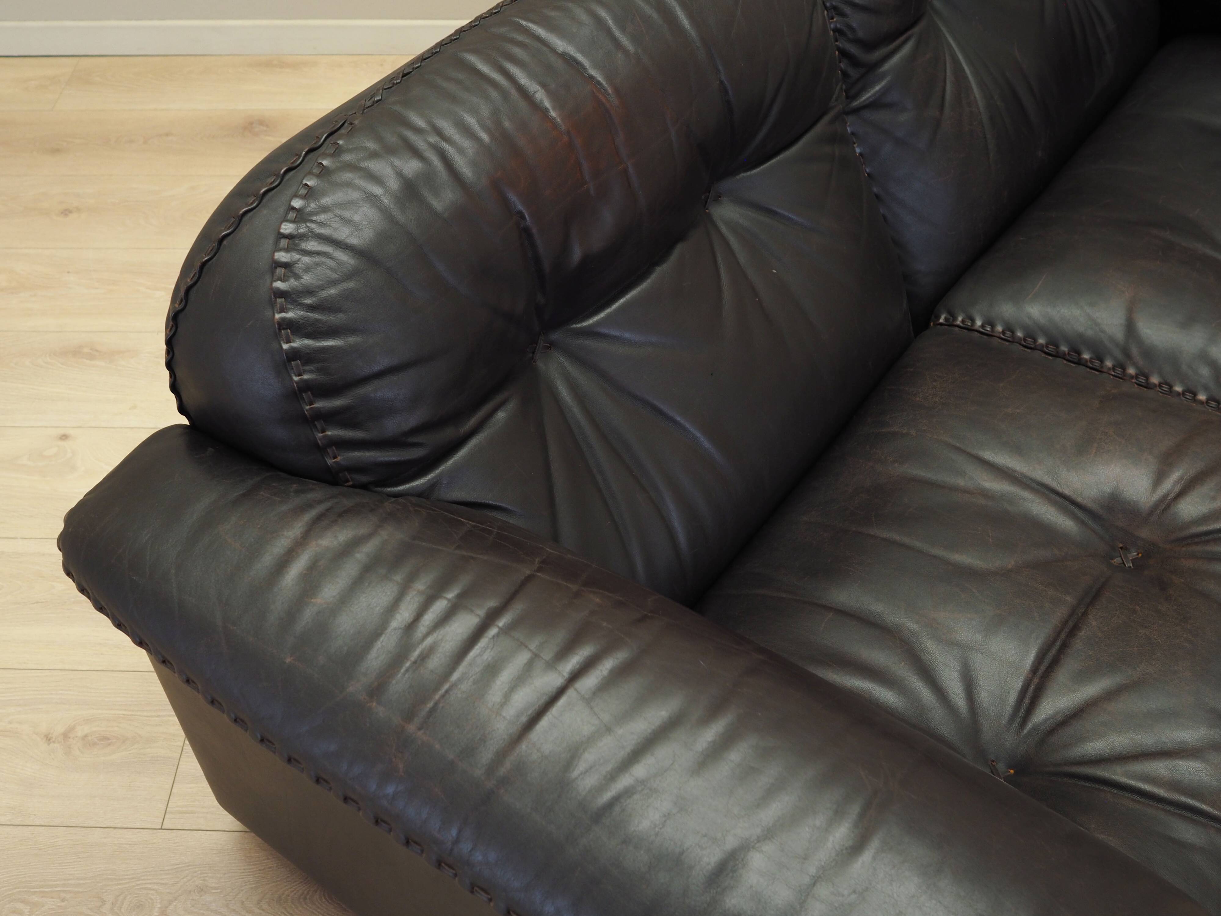 Brown leather sofa, Swiss design, 1970s