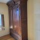 Armoire en chene sculptee du xviii ème siecle