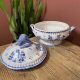 Soup tureen and its presentation dish with blue Moustiers decor