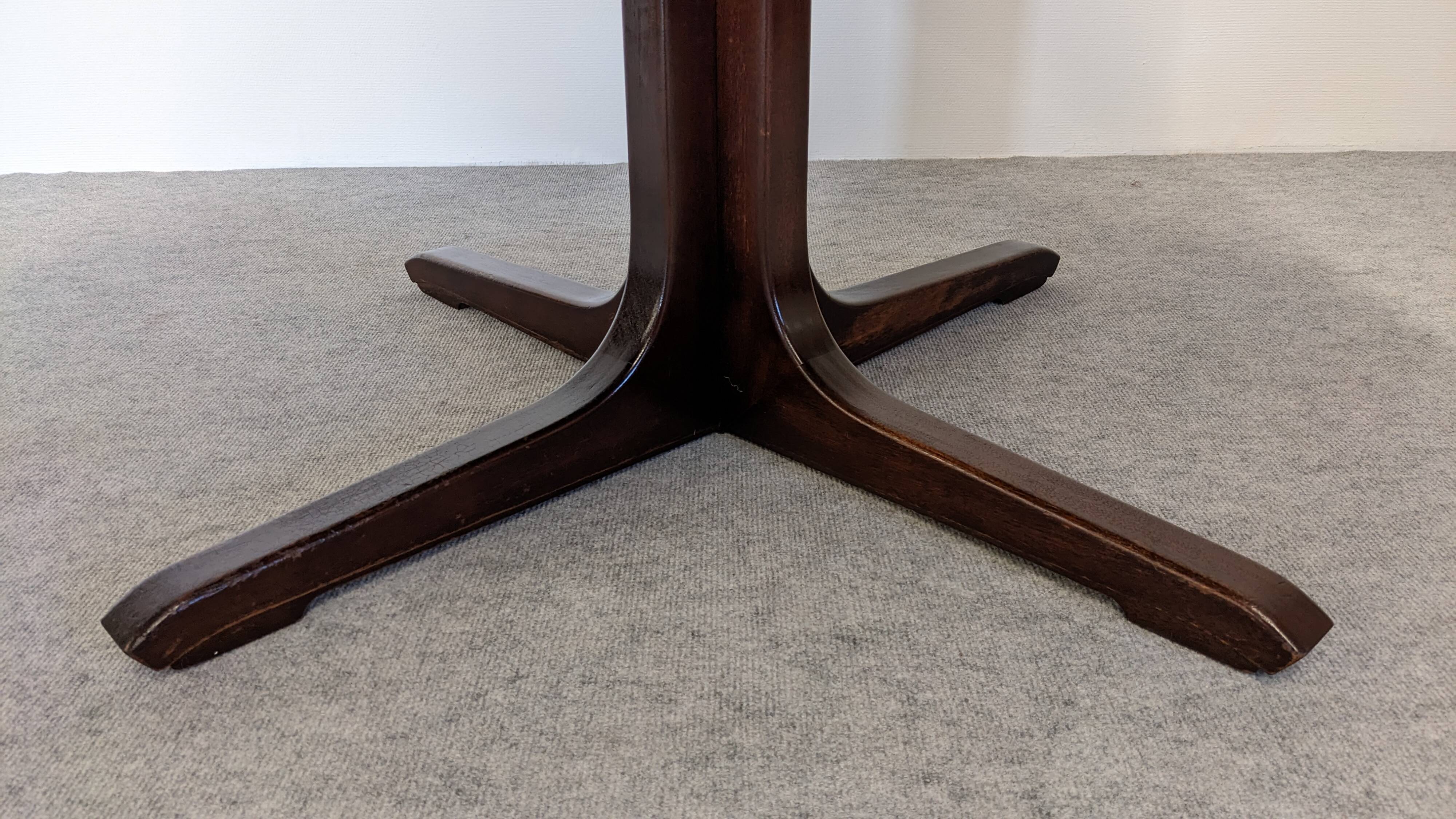 Table ronde de salle à manger extensible Baumann, France vers 1970