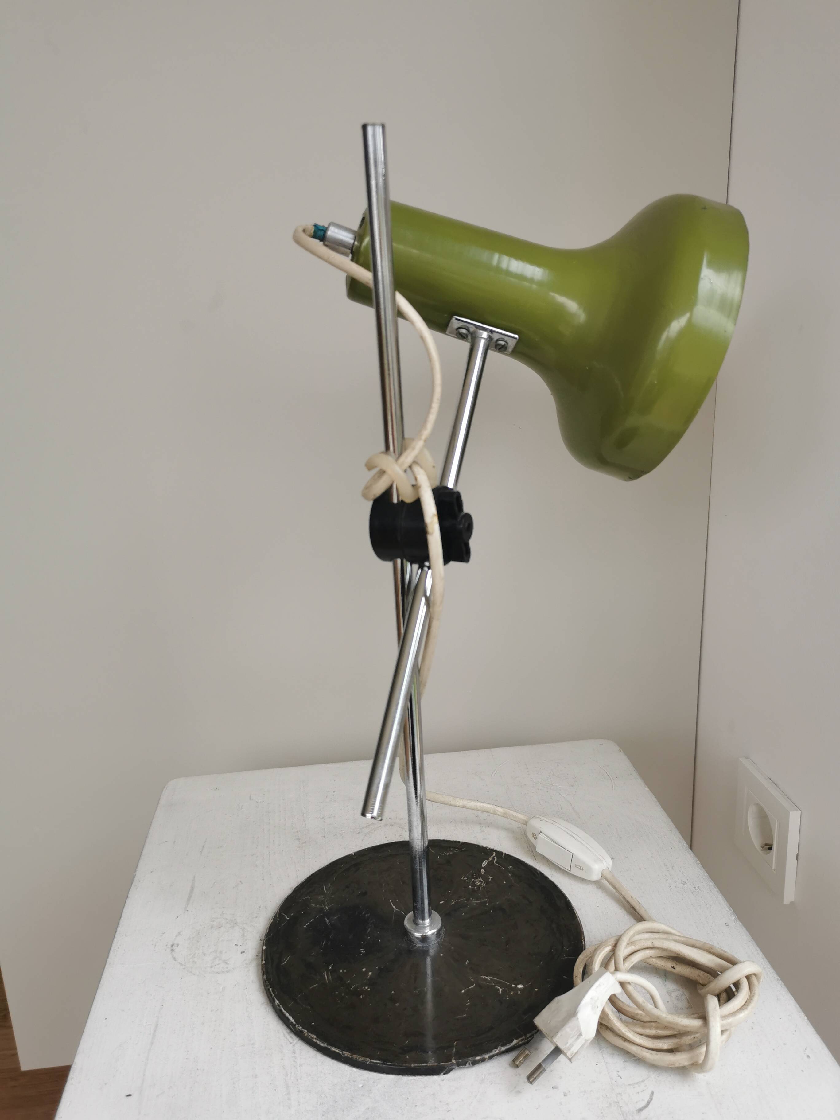 Vintage Olive Green Table Lamp, Adjustable Retro Desk Light