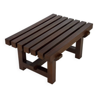 Table d'appoint vintage à lattes, design minimaliste des années 60.