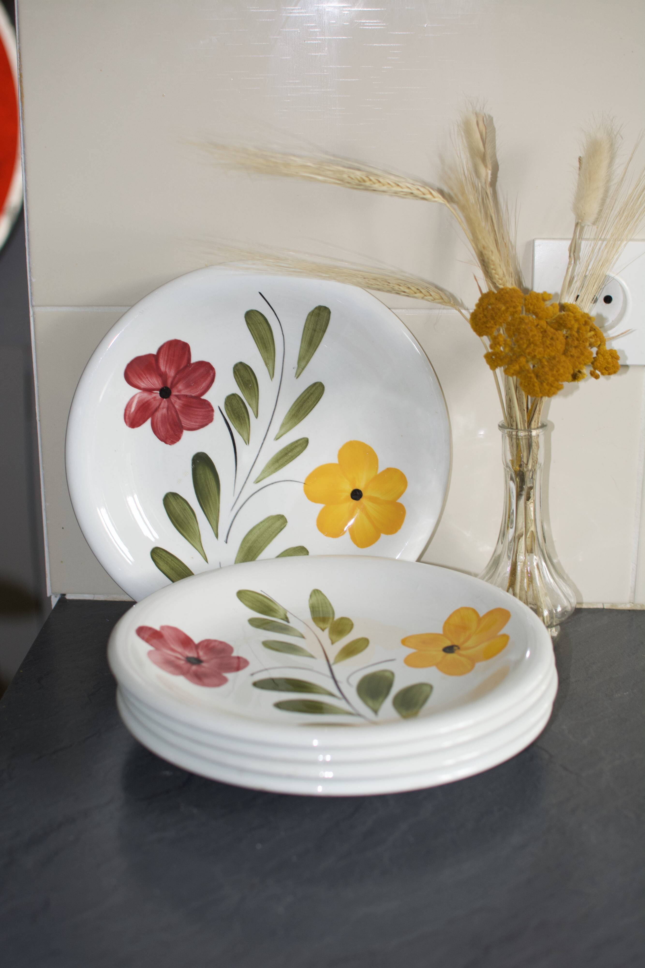 5 Vintage Italian ceramic plates Primula flowers
