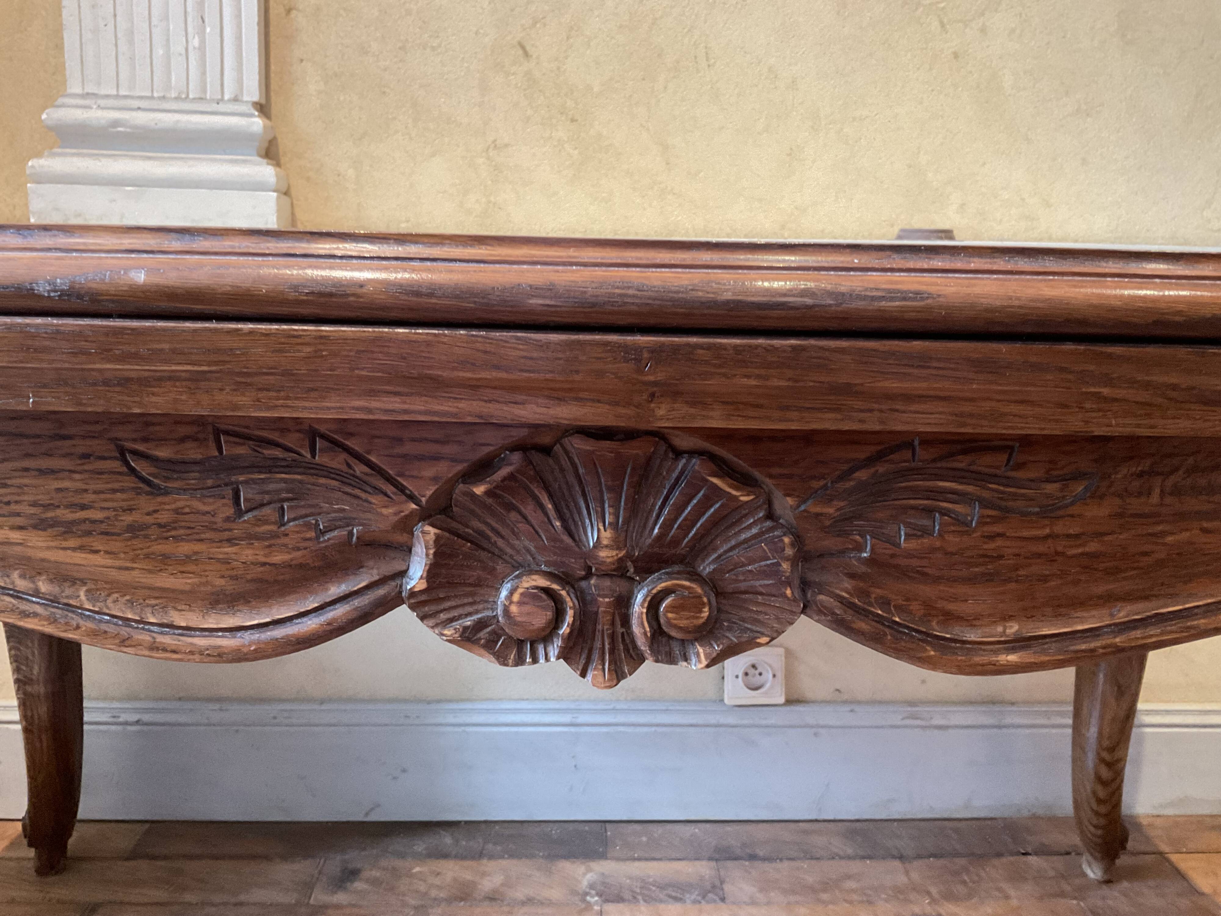 Louis XV style extendable table