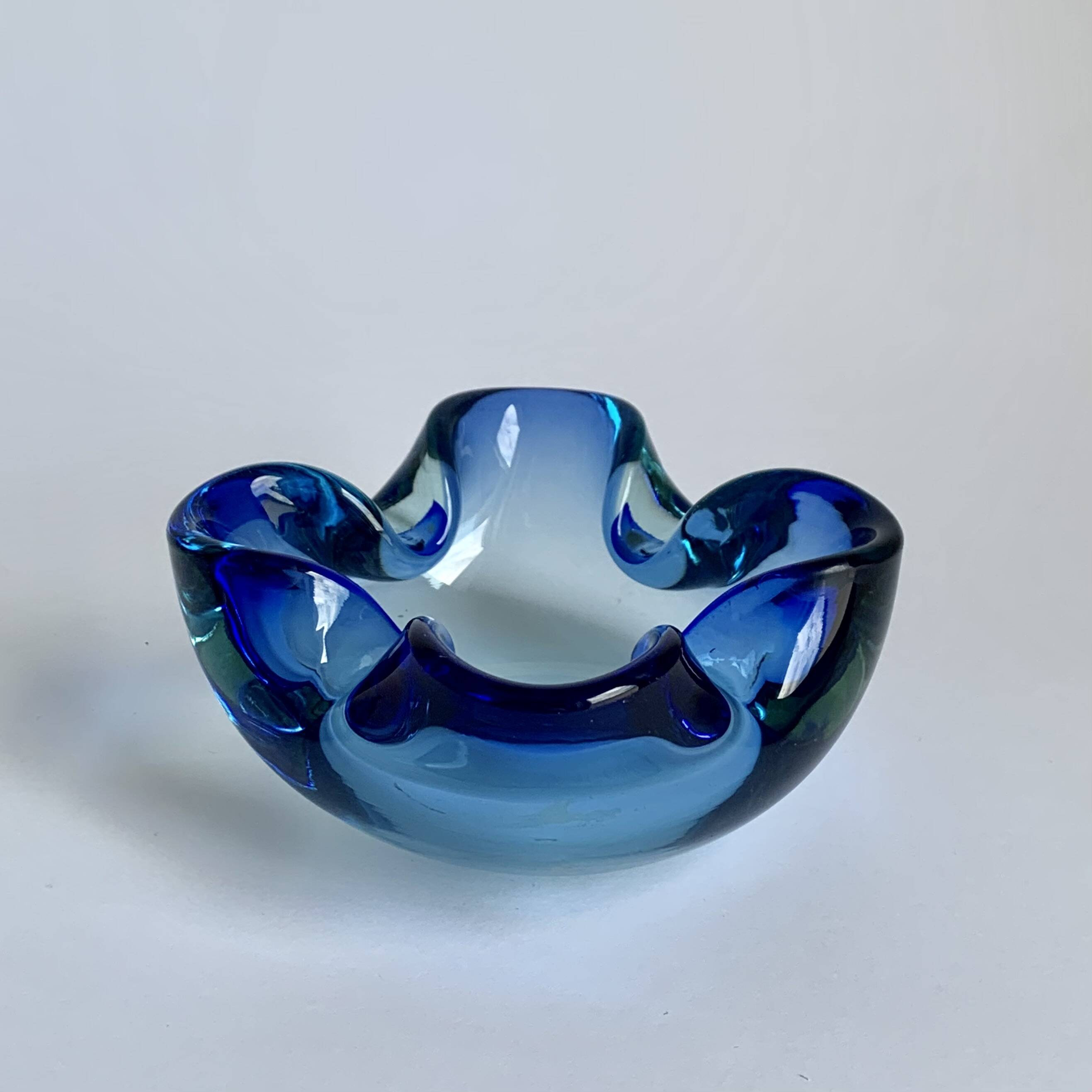 Murano Glass Bowl in Deep Blue and Mint Green