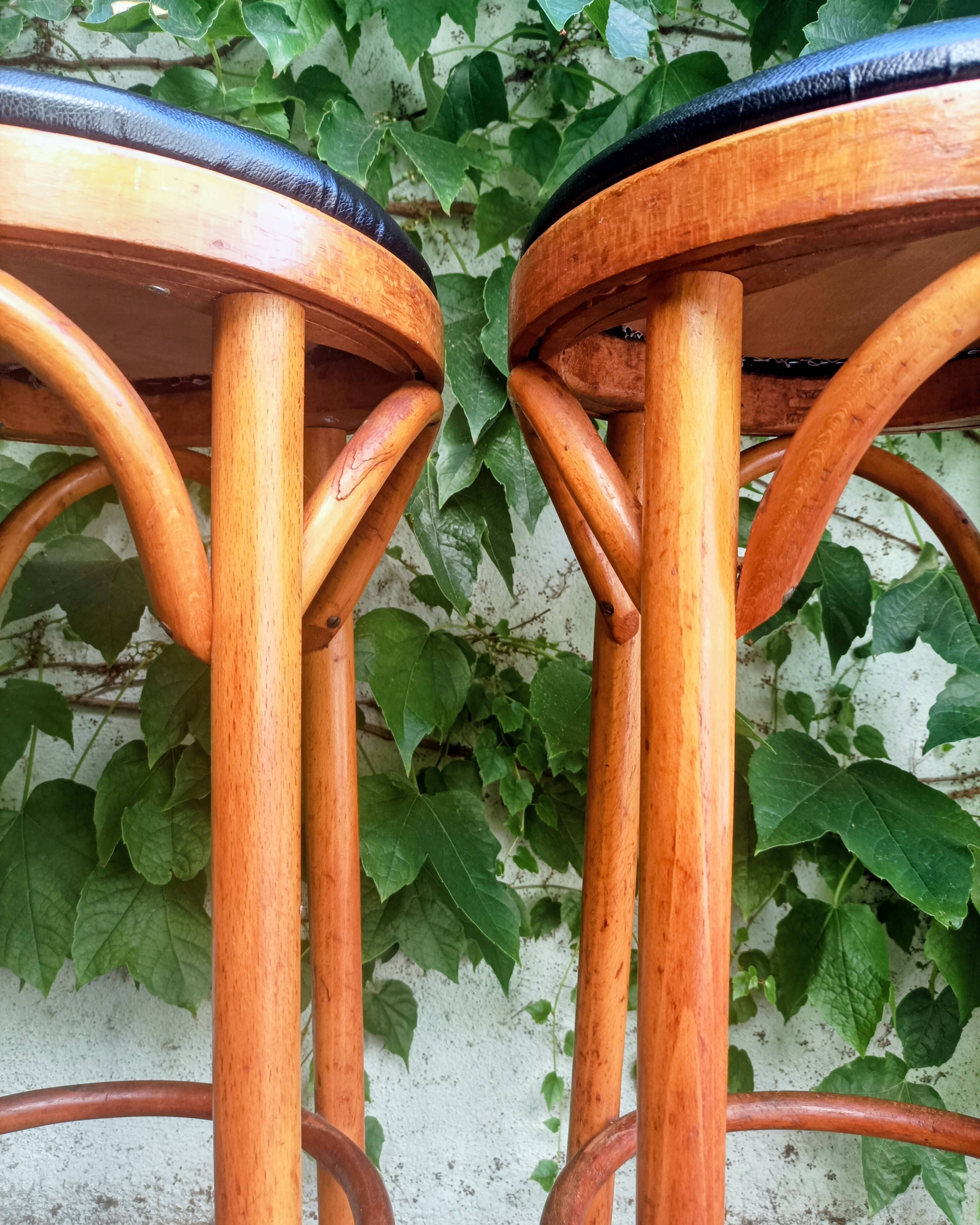 Tabourets de bar bois courbé