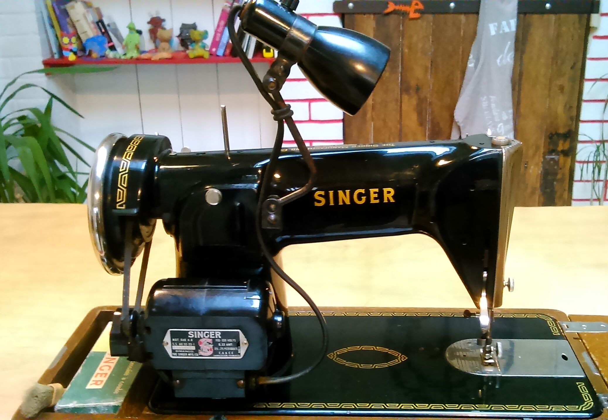 Machine à coudre Singer 191B